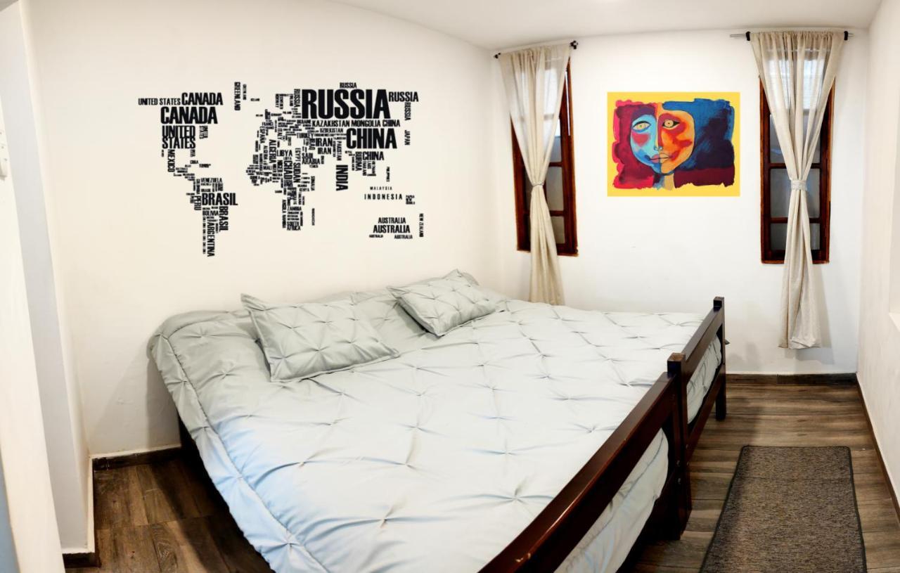 Minka Hostel Кіто Екстер'єр фото