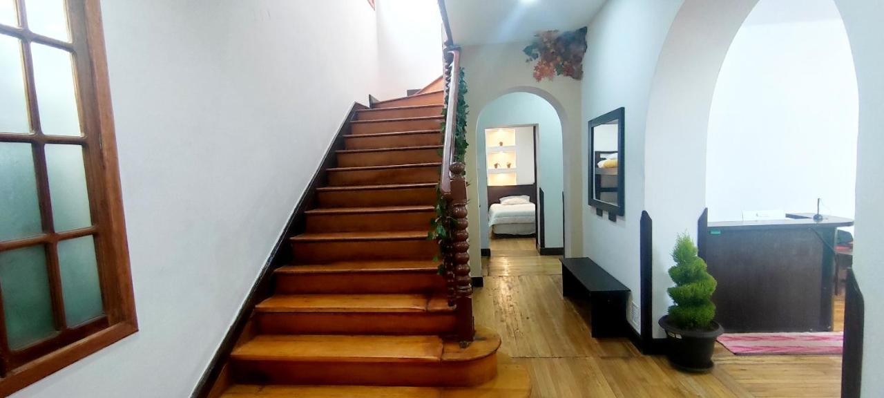 Minka Hostel Кіто Екстер'єр фото