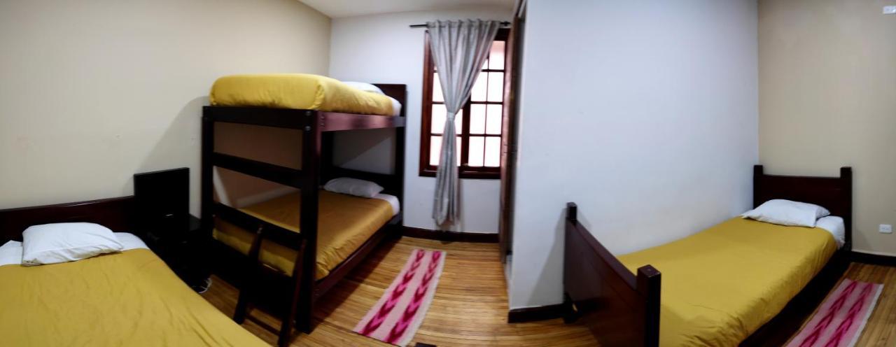 Minka Hostel Кіто Екстер'єр фото