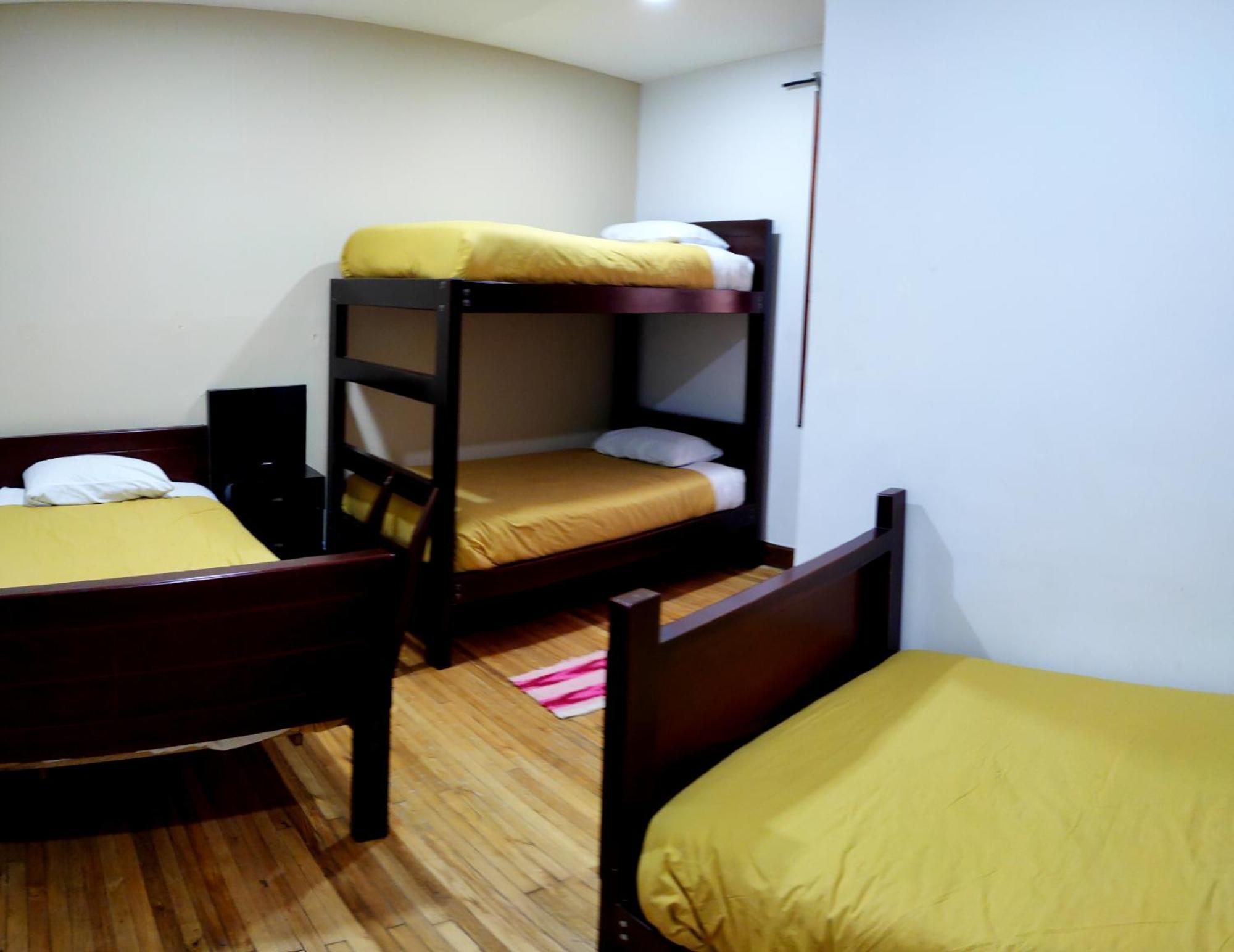 Minka Hostel Кіто Екстер'єр фото