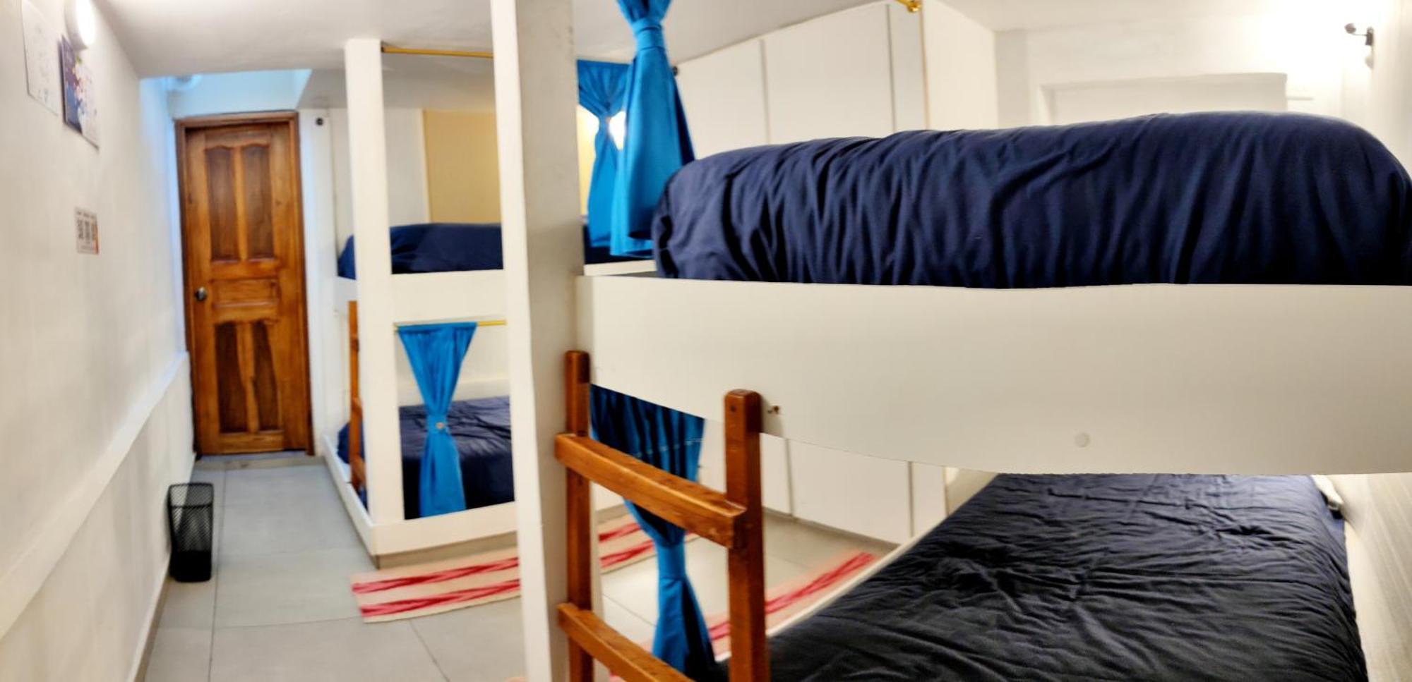 Minka Hostel Кіто Екстер'єр фото
