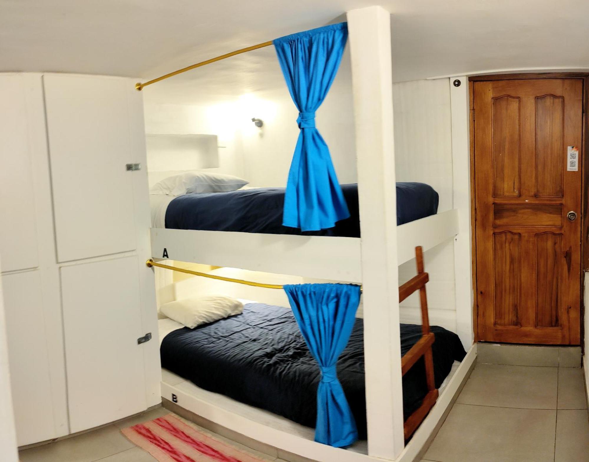 Minka Hostel Кіто Екстер'єр фото